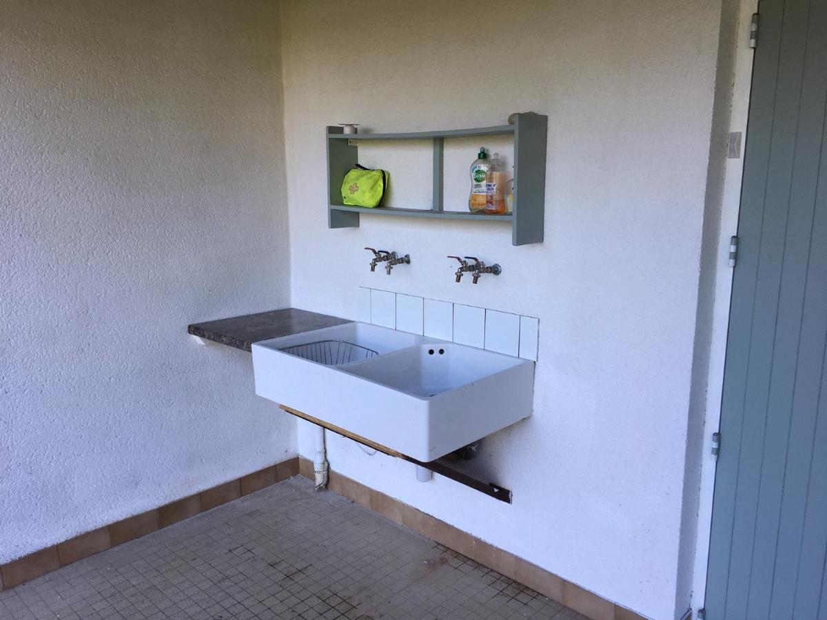 Charming 2-Bed Cabin In Domfront-En-Poiraie Perrou 외부 사진