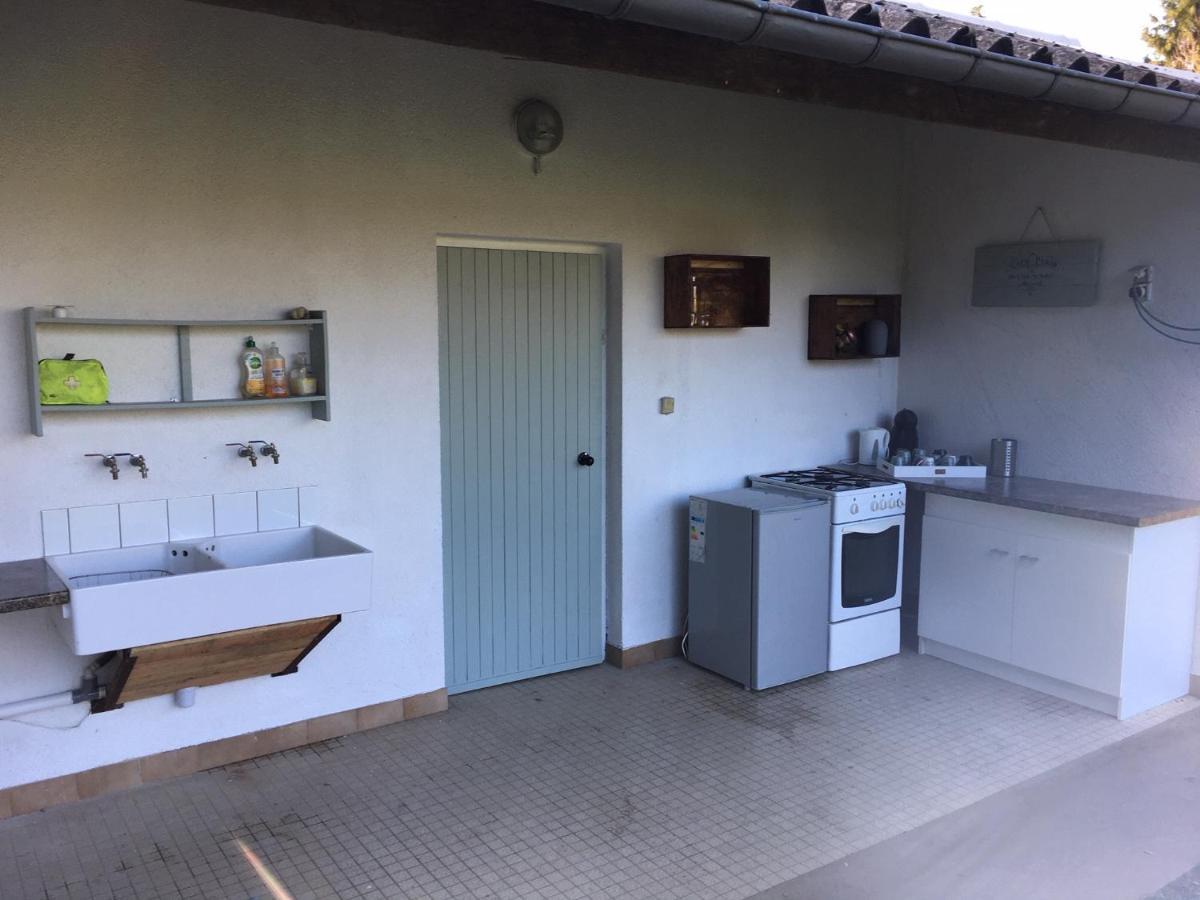 Charming 2-Bed Cabin In Domfront-En-Poiraie Perrou 외부 사진