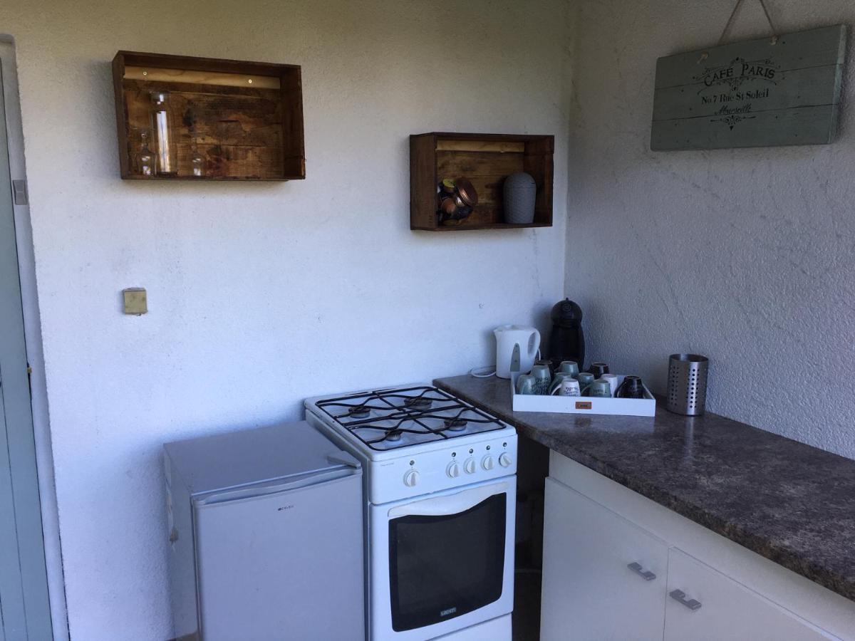 Charming 2-Bed Cabin In Domfront-En-Poiraie Perrou 외부 사진